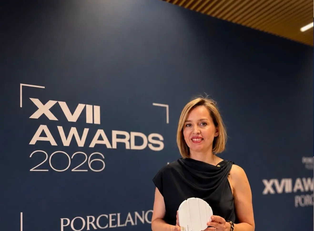 MJARC Arquitetos wins Porcelanosa Award with Douro Wood House